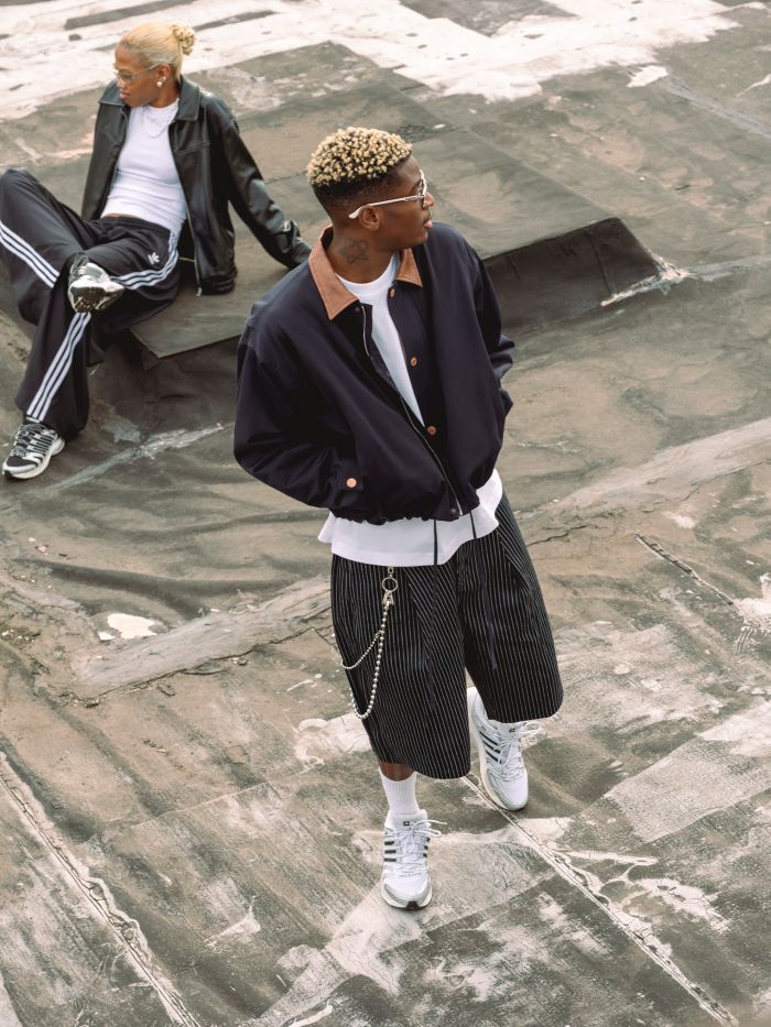 Una silhouette ricodificata Adidas Originals celebra la nuova Adistar Control.