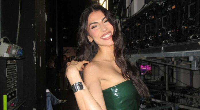 Giulia Salemi accende il Natale, occhi puntati sull’outfit scintillante: il suo segreto anti-freddo è super chic giulia salemi outfit natale