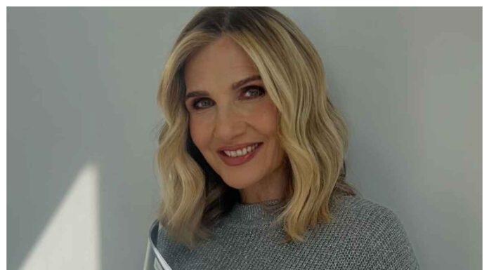 Lorella Cuccarini, il suo look da prima serata è una meraviglia ma a un prezzo piccolo piccolo Lorella Cuccarini look
