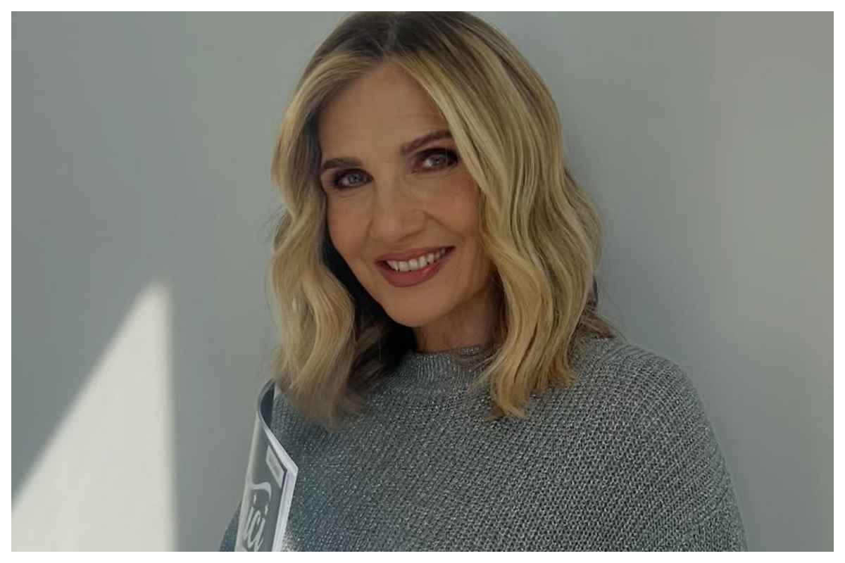 Lorella Cuccarini look