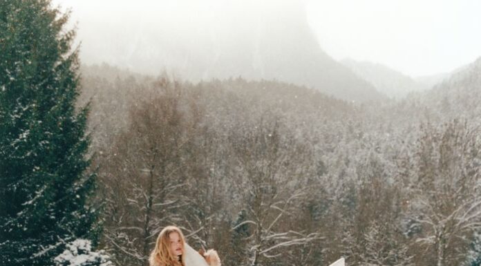 Nude Project presenta la terza collezione con Playboy Nude Project presenta la terza collezione con Playboy