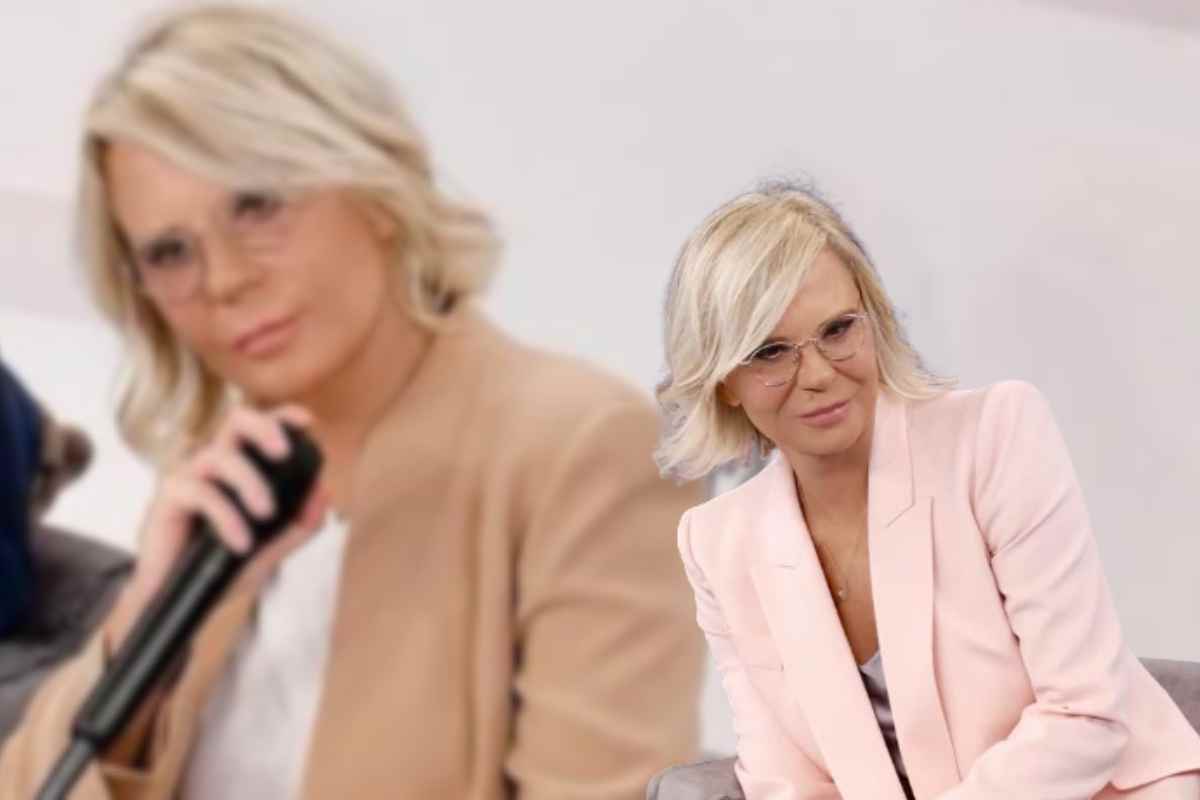 tailleur maria de filippi amici