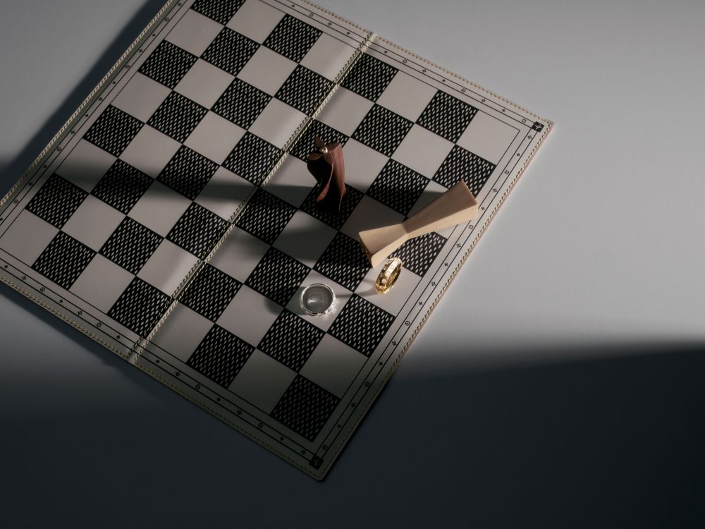 Louis Vuitton celebra l’amore con una selezione di prodotti esclusivi dal Savoir-Faire unico