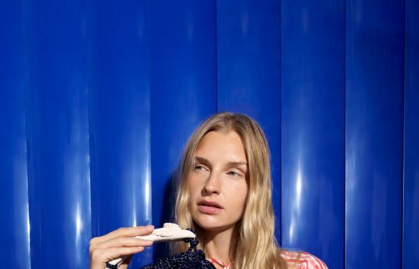 Holy Kaftan presenta Parthenope | la borsa-scultura tra arte, mito e alto artigianato napoletano Holy Kaftan presenta Parthenope la borsa-scultura tra arte, mito e alto artigianato napoletano. fashionpress.it