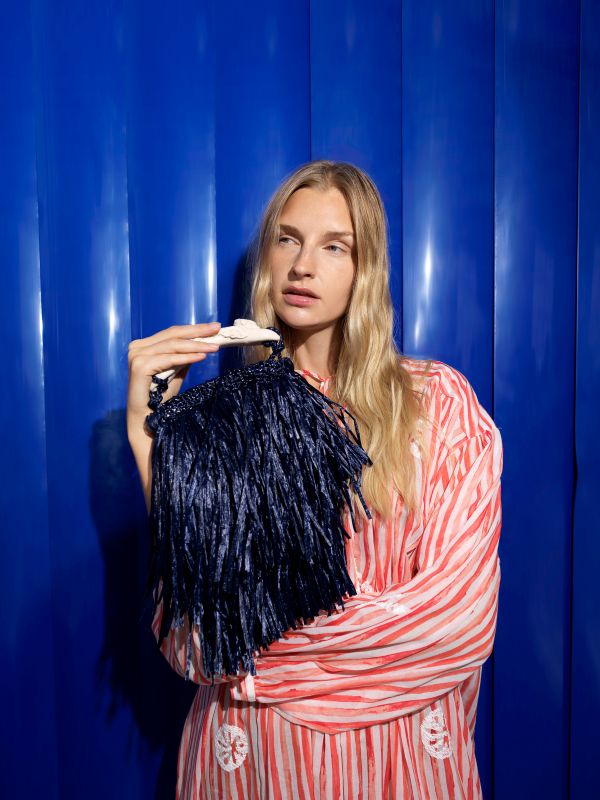 Holy Kaftan presenta Parthenope la borsa-scultura tra arte, mito e alto artigianato napoletano