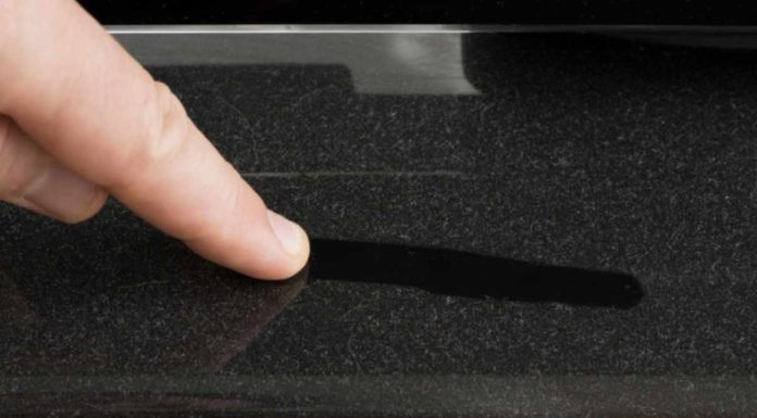 Addio polvere: la miscela “scivolosa” che la tiene lontana dai tuoi mobili per mesi pulizia della casa non è solo una questione estetica