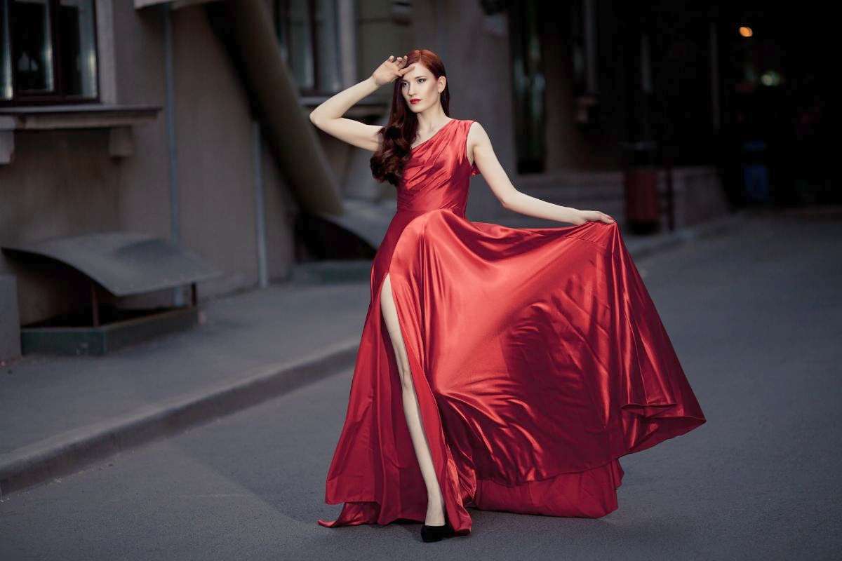 abito rosso valentino dea