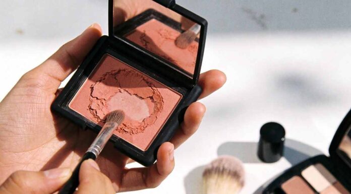 Sembri sempre spenta? Forse usi il blush sbagliato: trova il colore giusto per il tuo sottotono blush colore pelle
