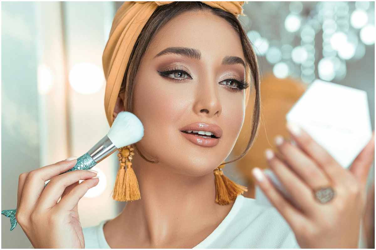 Viso rimpolpato e guance rosee: basta il mitico “jelly blush”, il must-have del 2026 Jelly Blush il nuovo trend make up