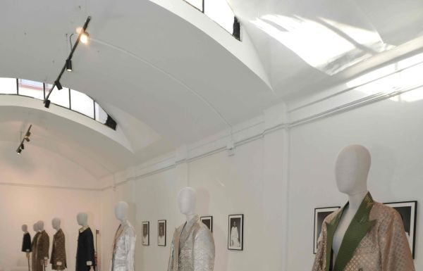 Ara Lumiere presenta la Collezione Fall Winter 2026–27 Ara Lumiere presenta la Collezione Fall Winter 2026–27 Wounds of Gold