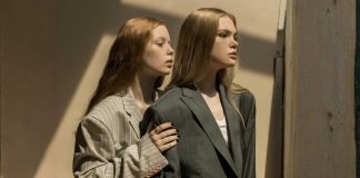 Puoi uscire con i pantaloni della tuta solo se li metti così: il consiglio prezioso degli stilisti come indossare la tuta