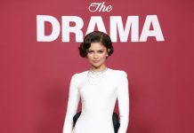 Zendaya ha indossato un look custom made Louis Vuitton alla prima di “The Drama” a Parigi Zendaya ha indossato un look custom made Louis Vuitton alla prima di “The Drama” a Parigi