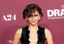 Zendaya wears High Jewelry Louis Vuitton to “The Drama” Premiere in Rome Zendaya wears High Jewelry Louis Vuitton to “The Drama” Premiere in Rome