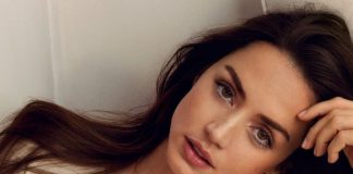 Louis Vuitton Unveils Expanded Color Blossom Fine Jewelry Collection Global Campaign with House Ambassadors Ana de Armas and Ouyang Nana Louis Vuitton Unveils Expanded Color Blossom Fine Jewelry Collection Global Campaign with House Ambassadors Ana de Armas and Ouyang Nana