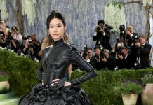 Hoyeon incanta il Met Gala 2026: l’arte del costume firmata Louis Vuitton Hoyeon incanta il Met Gala 2026 l’arte del costume firmata Louis Vuitton