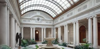 La sfilata Louis Vuitton Cruise 2027 si terrà il 20 maggio alla The Frick Collection a New York La sfilata Louis Vuitton Cruise 2027 si terrà il 20 maggio alla The Frick Collection a New York