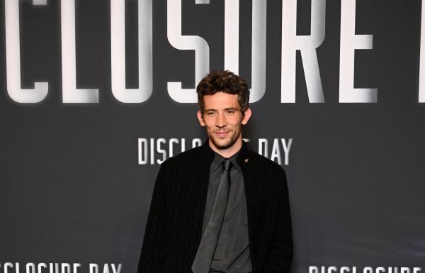 Dior presents Josh O’Connor Dior presents Josh O'Connor