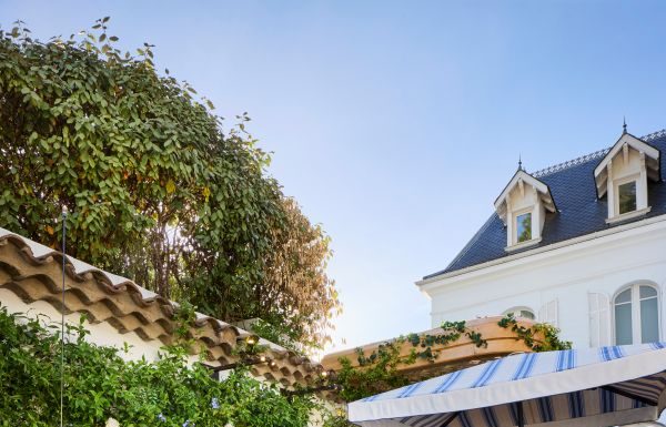 Louis Vuitton svela le destinazioni culinarie del Mediterraneo a Taormina e Saint-Tropez Louis Vuitton è lieta di annunciare la riapertura di Le Bar Louis Vuitton e del Louis Vuitton Restaurant per la stagione estiva 2026.