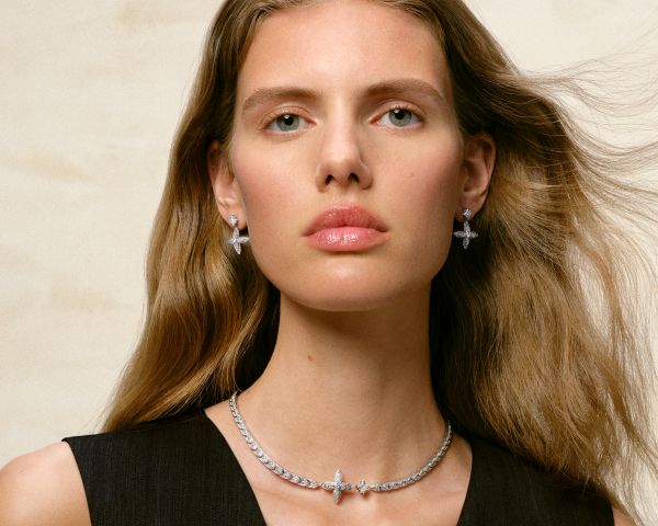 Louis Vuitton amplia la collezione Idylle Blossom con nuovi gioielli in diamanti, essenziali e senza tempo