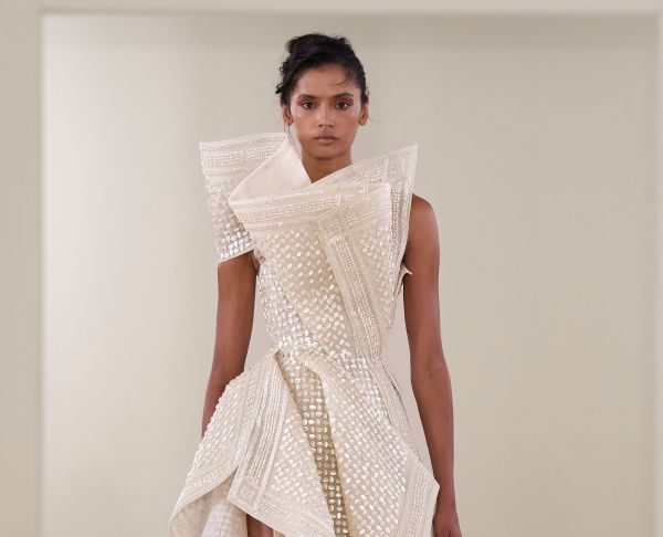 Rami Al Ali Fall 2026 Couture Collection Rami Al Ali Couture presents the Fall/Winter 2026–2027 Couture Collection.