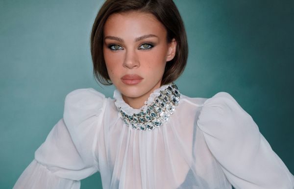 Genny renews its bond with Nicola Peltz for the Fall-Winter 2026-2027 Campaign Genny renews its bond with Nicola Peltz for the Fall-Winter 2026-2027 Campaign