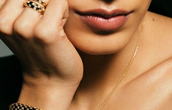 Louis Vuitton introduces new fine jewelry pieces to the Le Damier de Louis Vuitton Collection Louis Vuitton introduces new fine jewelry pieces to the Le Damier de Louis Vuitton Collection