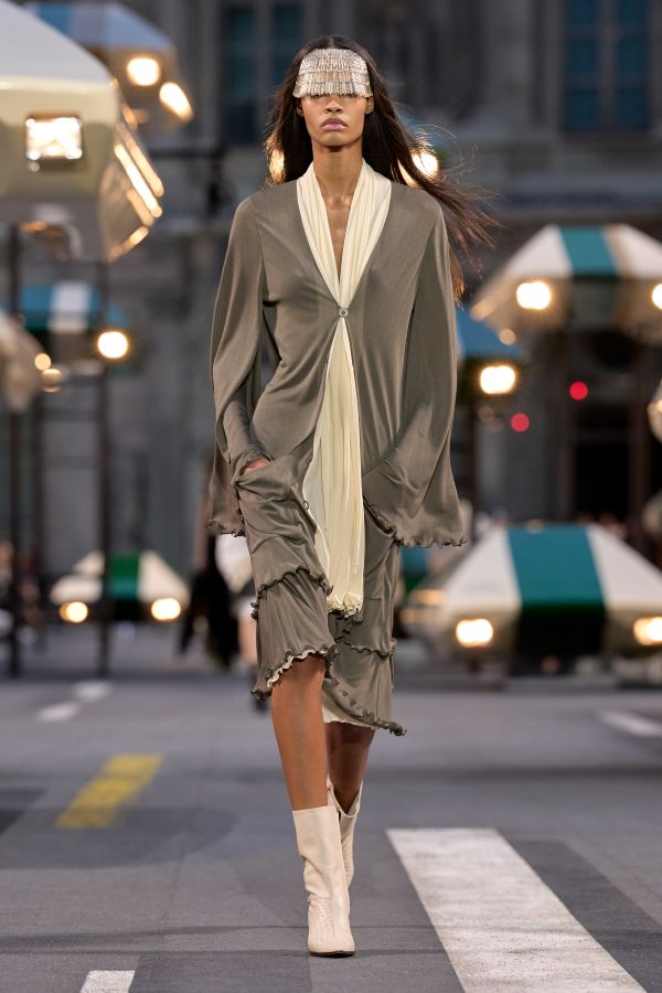 Nicolas Ghesquière presents his Louis Vuitton Spring-Summer 2027 Collection live from Paris.