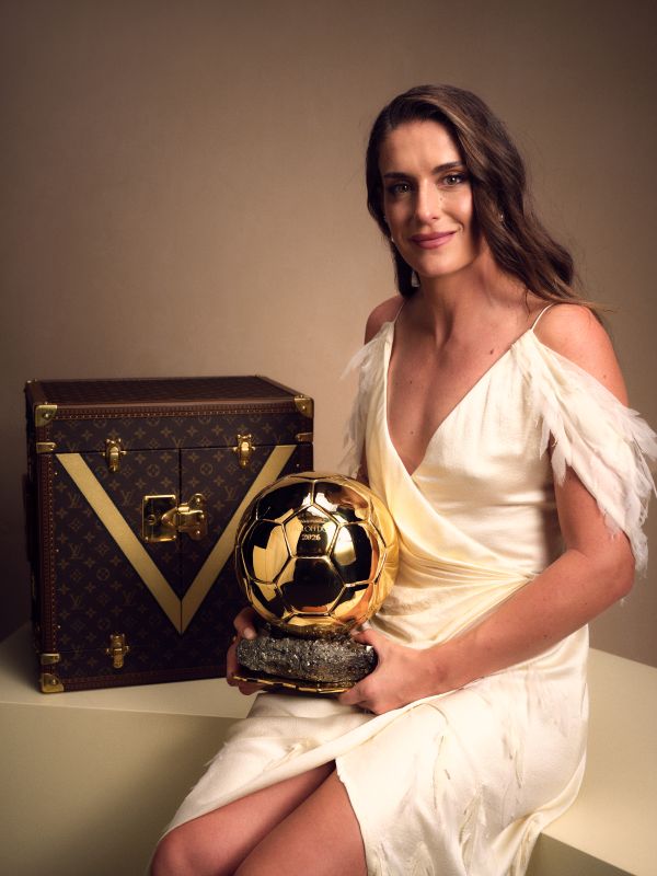 Harry Kane and Alexia Putellas win the 2026 Ballon d’Or™, presented in their respective Louis Vuitton Trophy Trunks