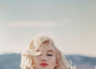 MARILYN MONROE. Fragments MARILYN MONROE. Fragments
