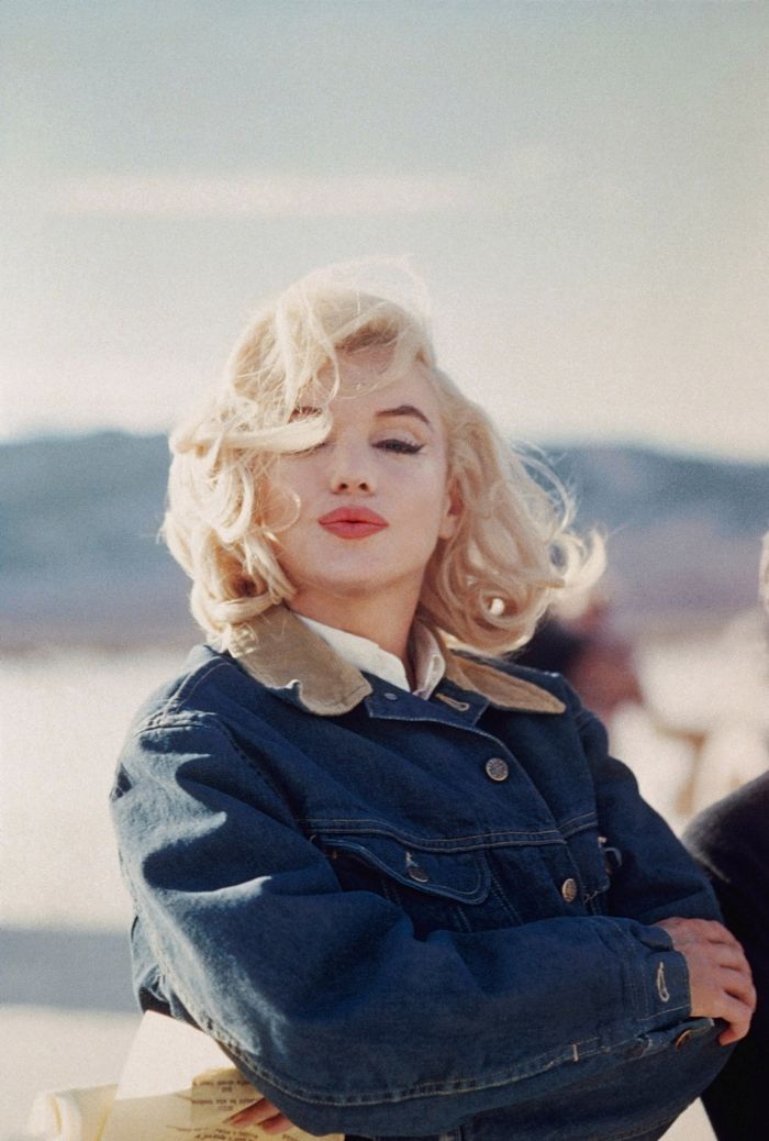 MARILYN MONROE. Fragments